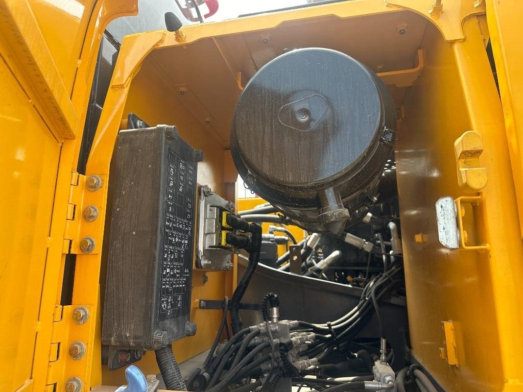 Volvo EC 250 D - حفار زحاف: صورة 3 Volvo EC 250 D - حفار زحاف: صورة 3
