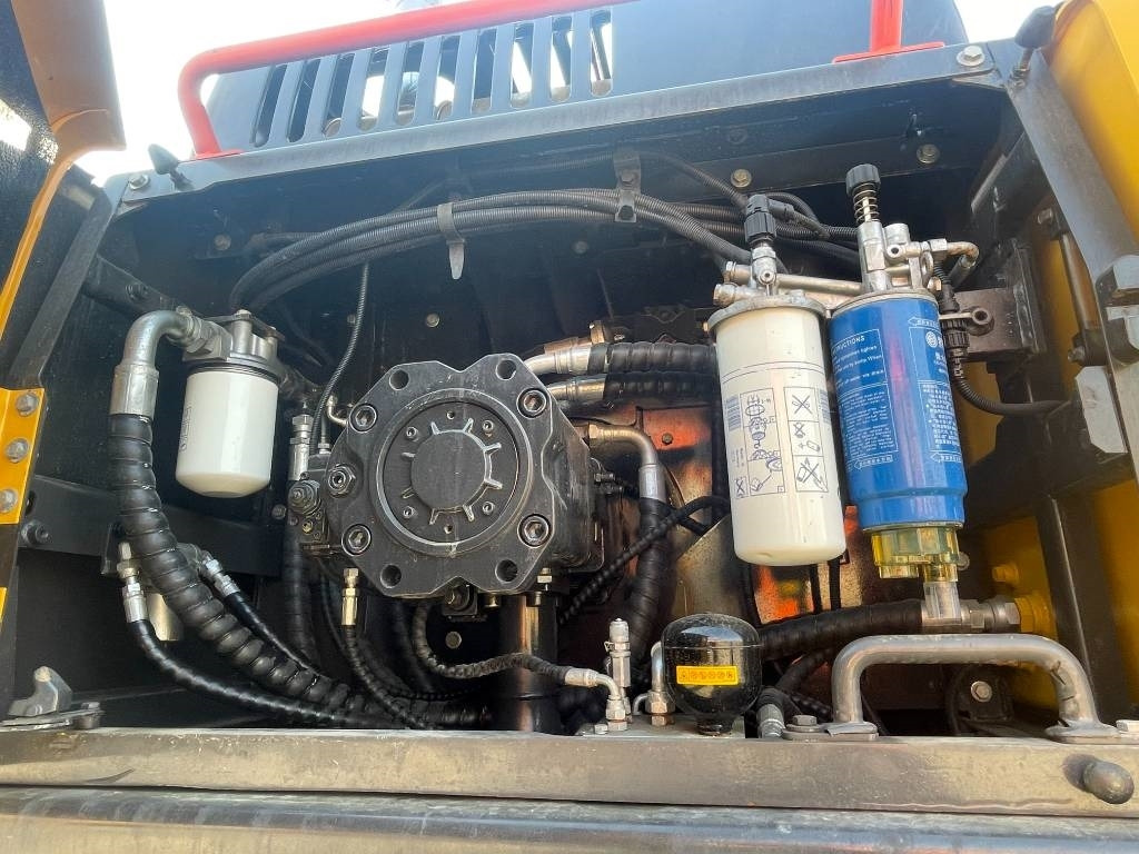 Volvo EC 380 D L - حفار زحاف: صورة 2 Volvo EC 380 D L - حفار زحاف: صورة 2