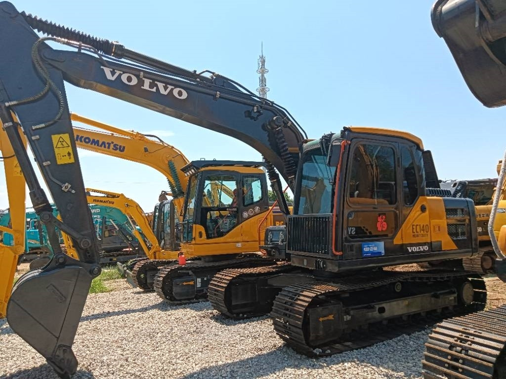 Volvo EC140 - حفار زحاف: صورة 1 Volvo EC140 - حفار زحاف: صورة 1