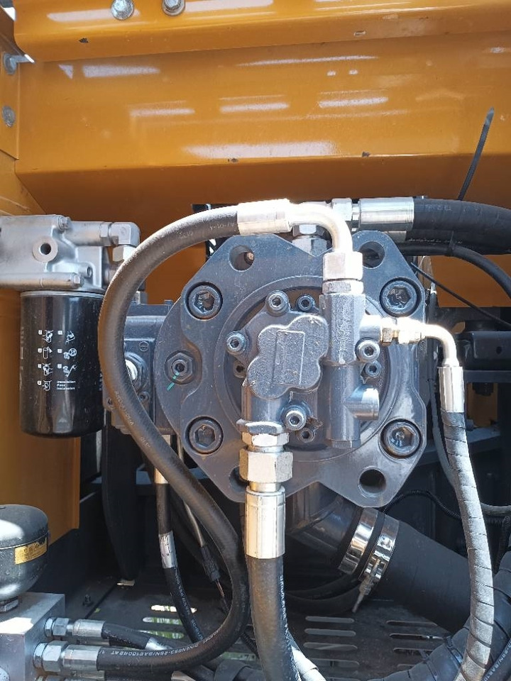 XCMG XE 215 DA - حفار زحاف: صورة 5 XCMG XE 215 DA - حفار زحاف: صورة 5