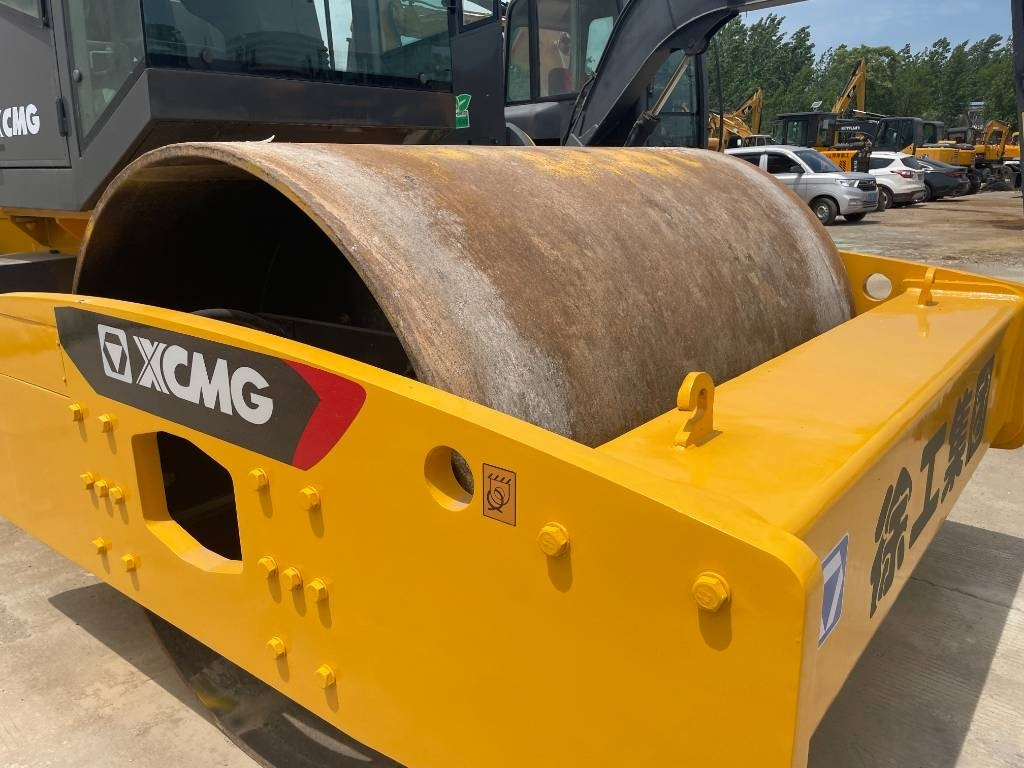 XCMG XS 223 J - مدحلة ضاغطة: صورة 2 XCMG XS 223 J - مدحلة ضاغطة: صورة 2
