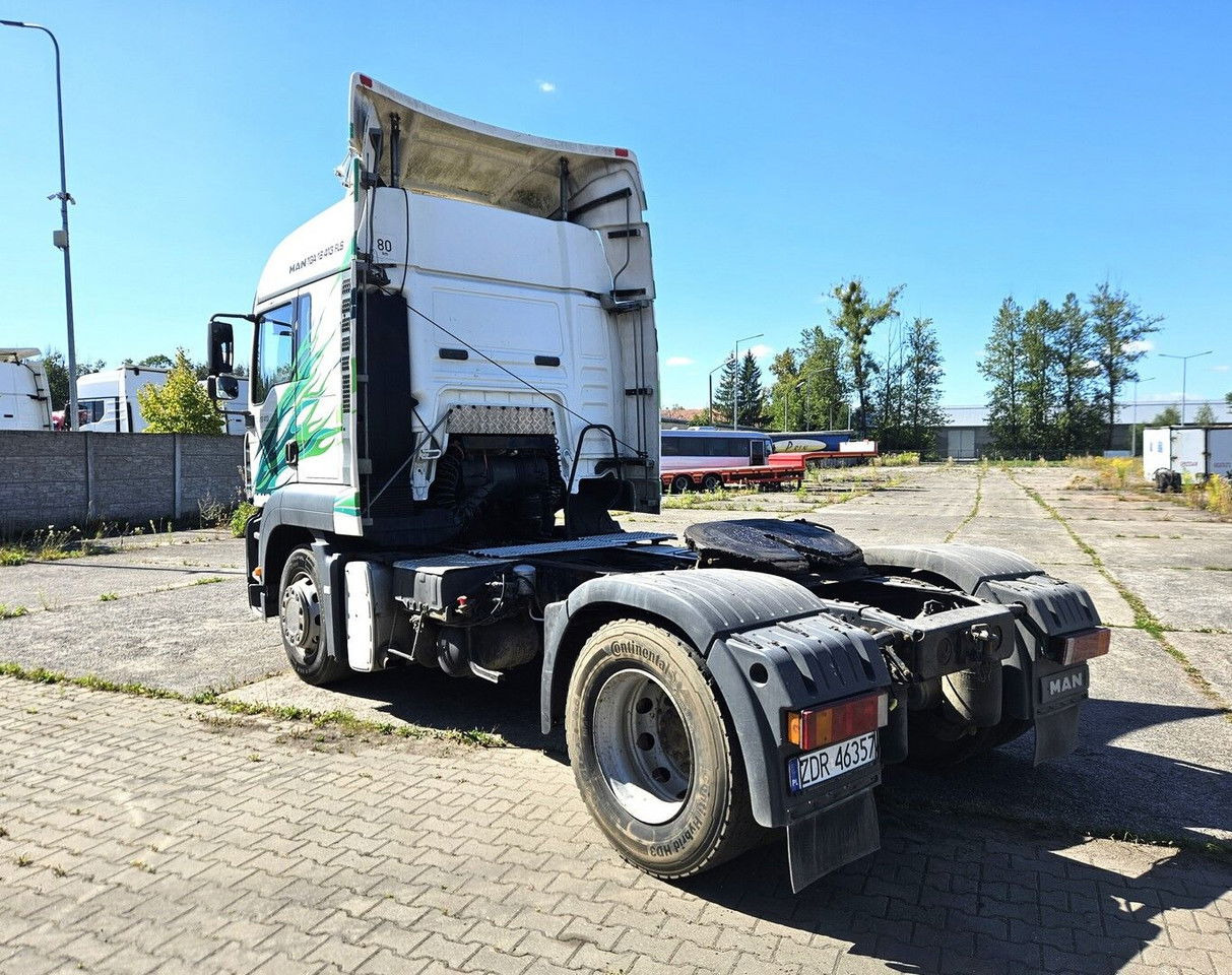 MAN 18.413 FLS - Manual pump and injectors, Intarder, Airco - وحدة جر: صورة 3 MAN 18.413 FLS - Manual pump and injectors, Intarder, Airco - وحدة جر: صورة 3