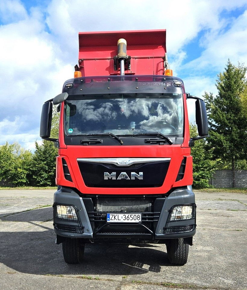 MAN TGS 41.480 8x8 - Tipper - Mileage only 224 078 km - شاحنة قلاب: صورة 3 MAN TGS 41.480 8x8 - Tipper - Mileage only 224 078 km - شاحنة قلاب: صورة 3