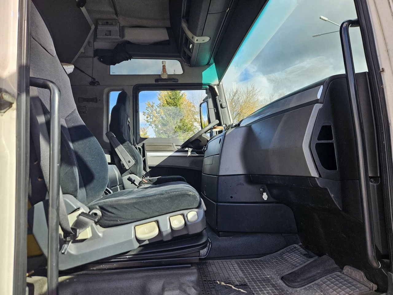 وحدة جر MAN TGX 18.440 intarder - automatic - 2009 year: صورة 9