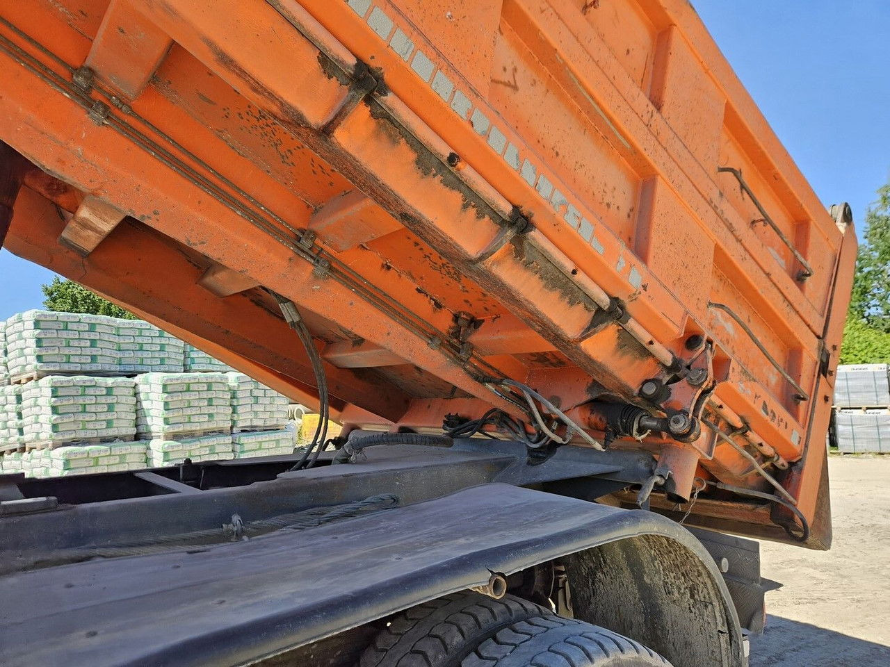 شاحنة قلاب Renault Kerax 450 DXi - 6X6 - Full Spring - Mnual Gearbox: صورة 6
