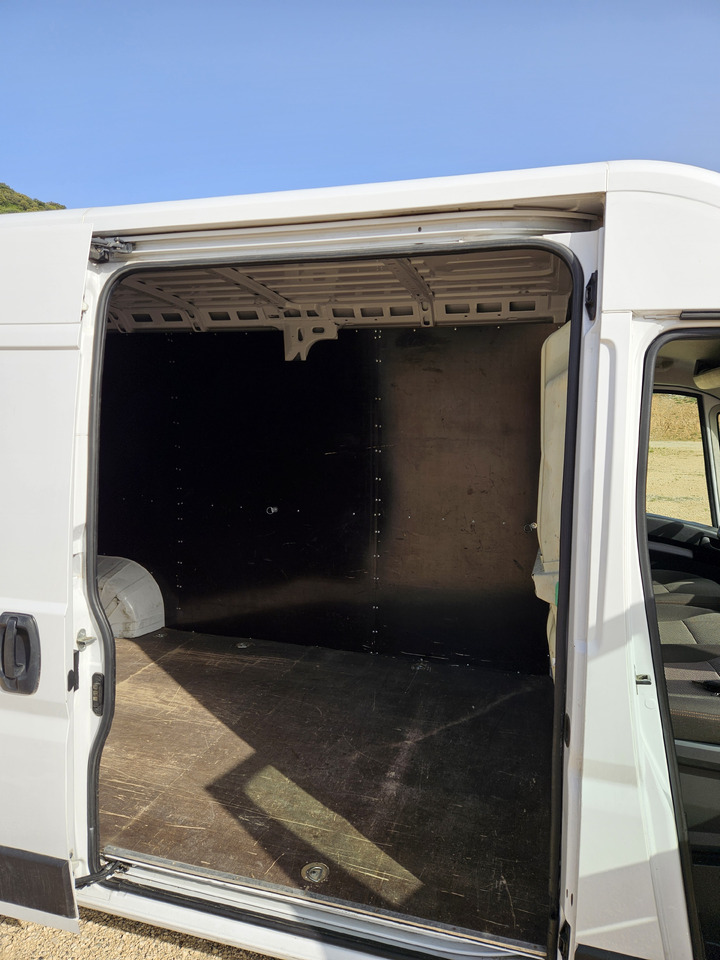 Citroen Jumper Control FT 350 L3H2 2.2 Blue HDI S&S 140 Citroen Jumper Control FT 350 L3H2 2.2 Blue HDI S&S 140: صورة 8
