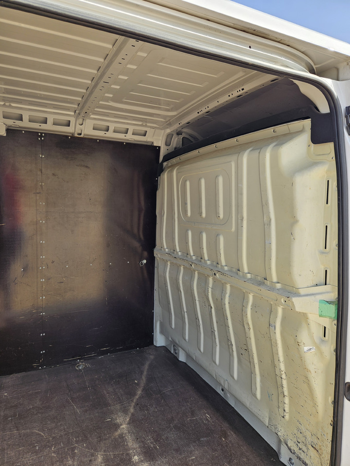 Citroen Jumper Control FT 350 L3H2 2.2 Blue HDI S&S 140 Citroen Jumper Control FT 350 L3H2 2.2 Blue HDI S&S 140: صورة 6