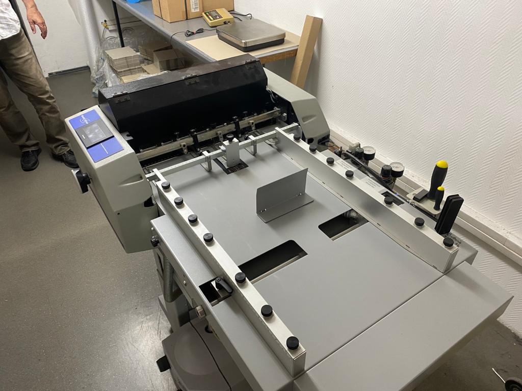 GRAPHIC WHIZARD GRAPHIC WHIZARD + Pro - آلات الطباعة: صورة 2 GRAPHIC WHIZARD GRAPHIC WHIZARD + Pro - آلات الطباعة: صورة 2