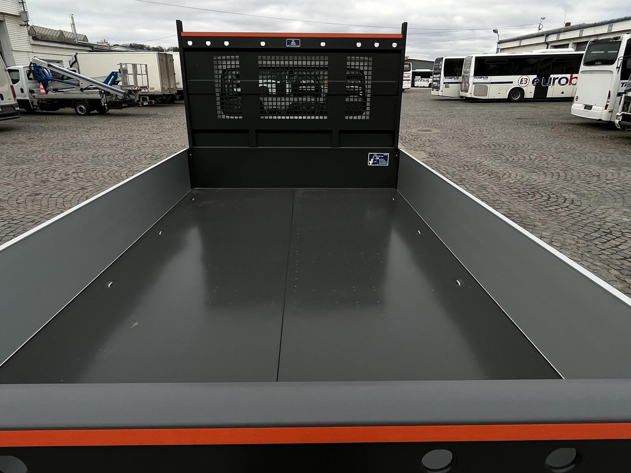 قلاب صغير Iveco DAILY SKLÁPAČ, 2.3D, 35S16H: صورة 9