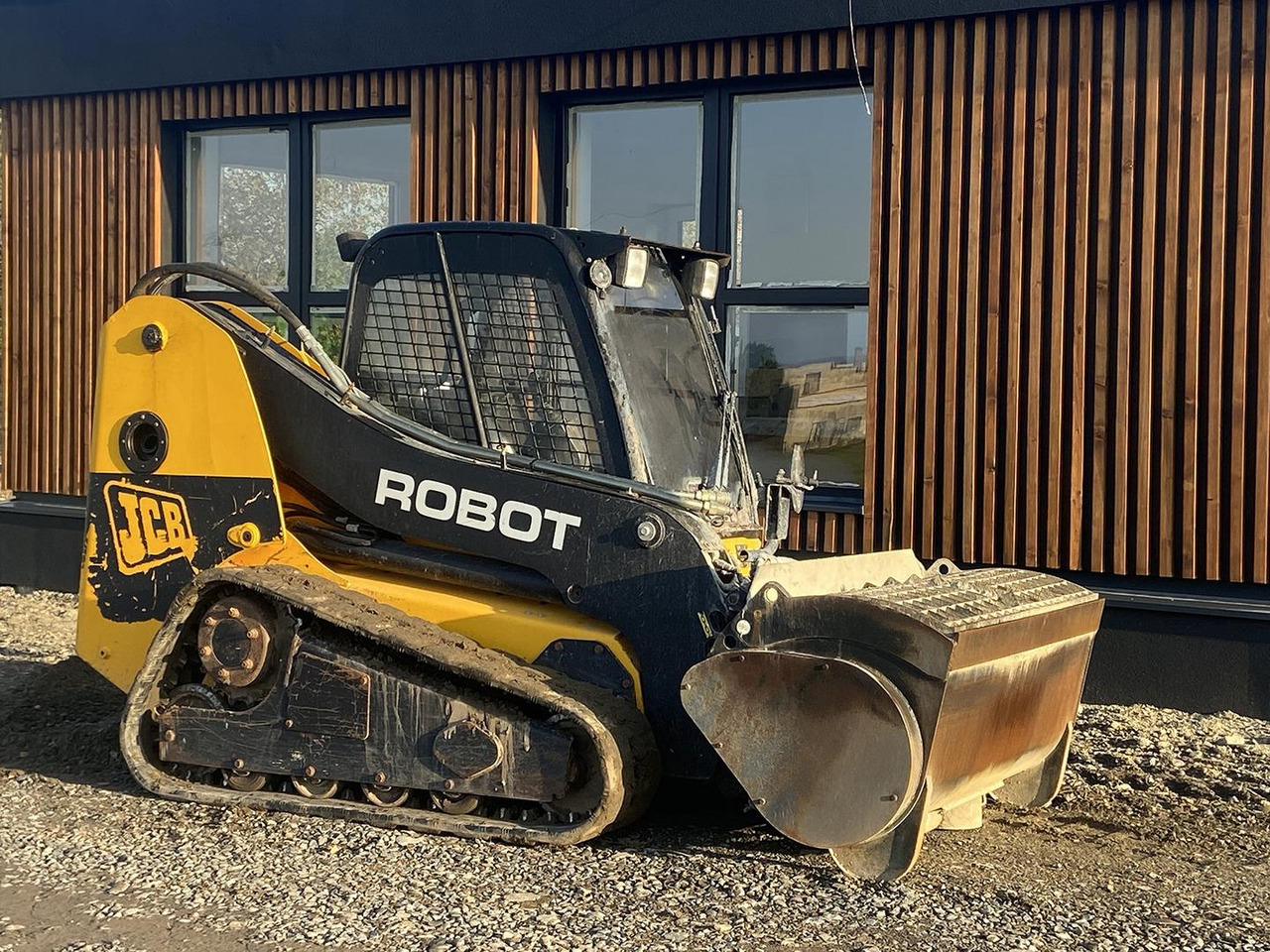 JCB 190T, 46kW, Pásový nakladač - شيول صغير: صورة 3 JCB 190T, 46kW, Pásový nakladač - شيول صغير: صورة 3