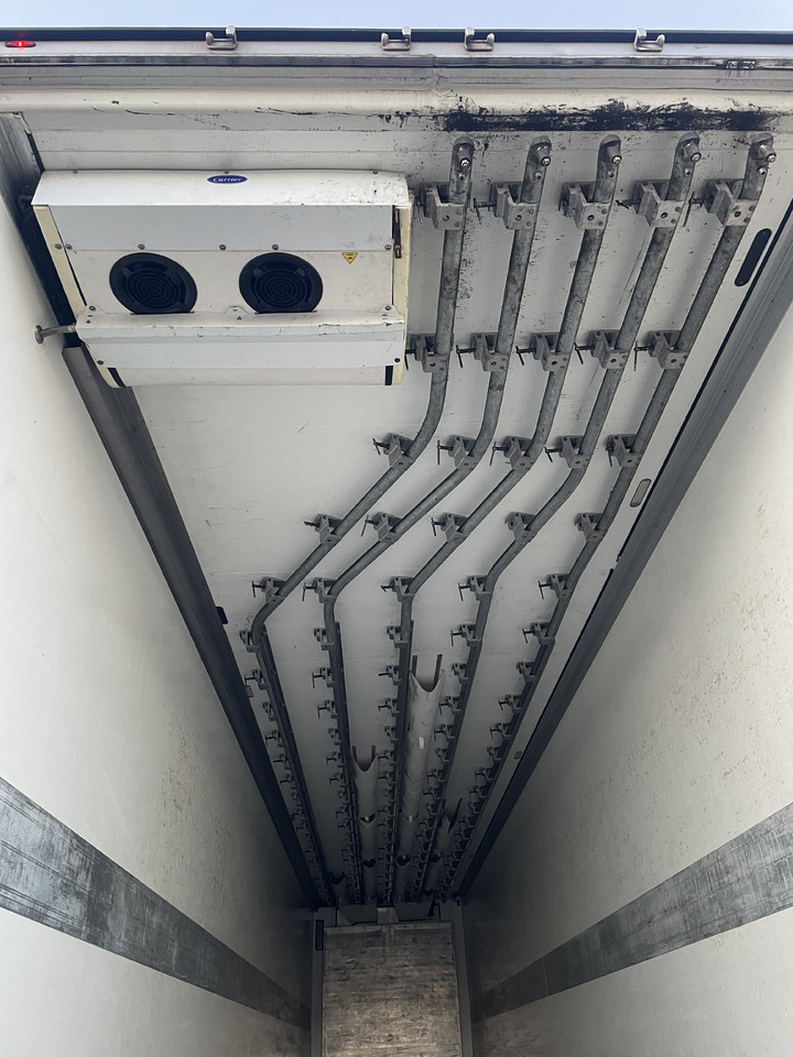 SCHMITZ SKO24 with meat hooks and 2 zone freezer - نصف مقطورة مُبرِّدة: صورة 3 SCHMITZ SKO24 with meat hooks and 2 zone freezer - نصف مقطورة مُبرِّدة: صورة 3