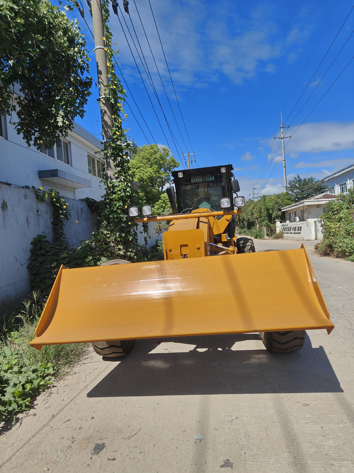 CATERPILLAR 140h with blade used cat motor grader 140k 140h 140g - ممهدة: صورة 4 CATERPILLAR 140h with blade used cat motor grader 140k 140h 140g - ممهدة: صورة 4