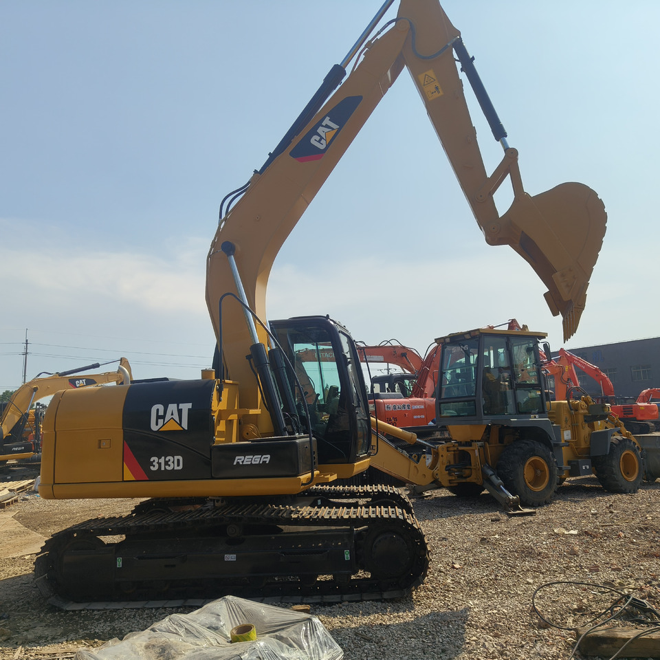 CATERPILLAR 313D - حفار زحاف: صورة 1 CATERPILLAR 313D - حفار زحاف: صورة 1