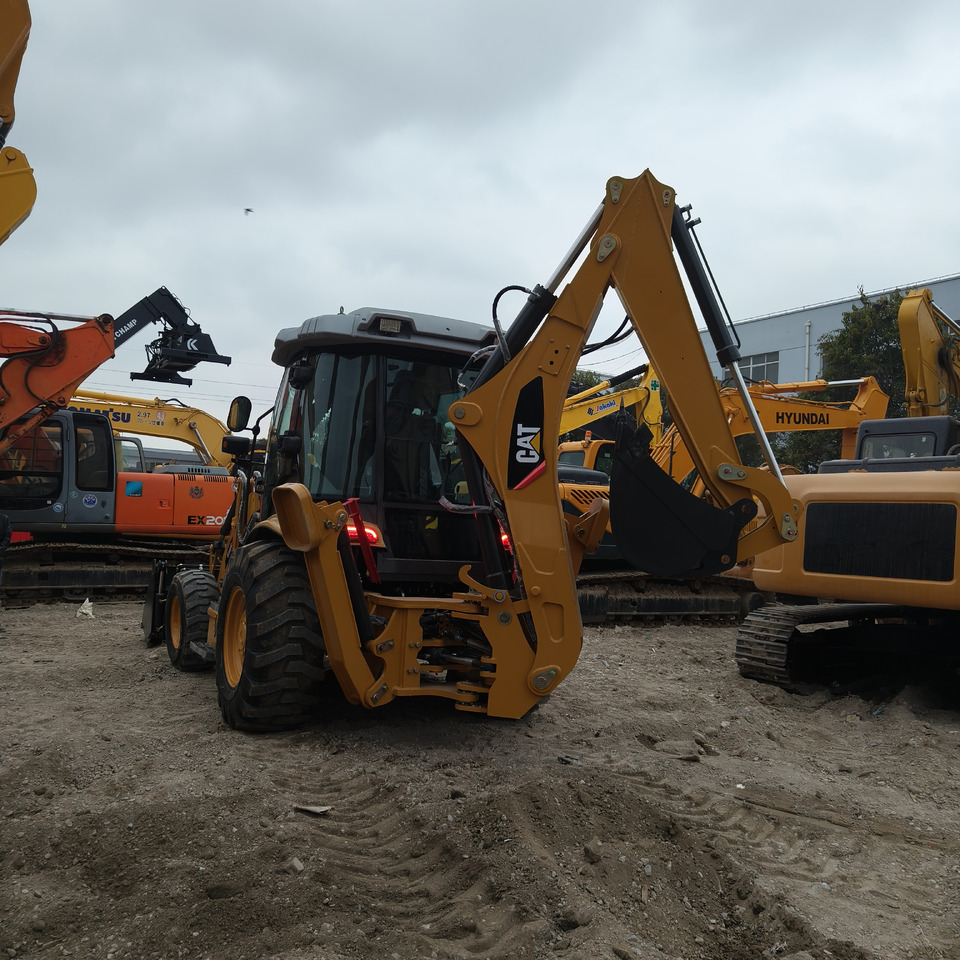 CATERPILLAR 420F - جرافة حفار: صورة 3 CATERPILLAR 420F - جرافة حفار: صورة 3