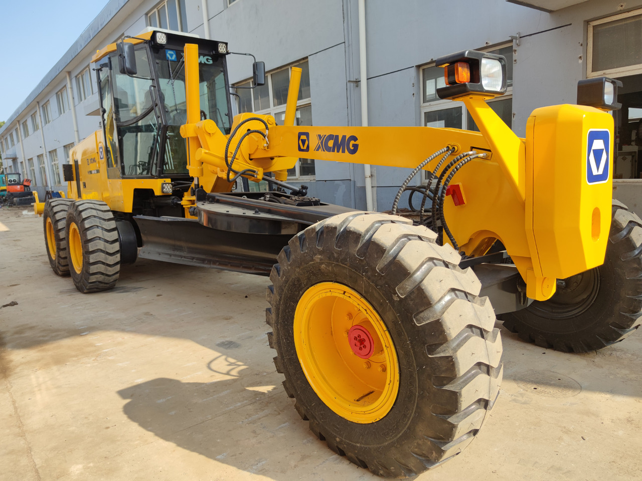 XCMG GR180 MOTOR GRADER - ممهدة: صورة 1 XCMG GR180 MOTOR GRADER - ممهدة: صورة 1