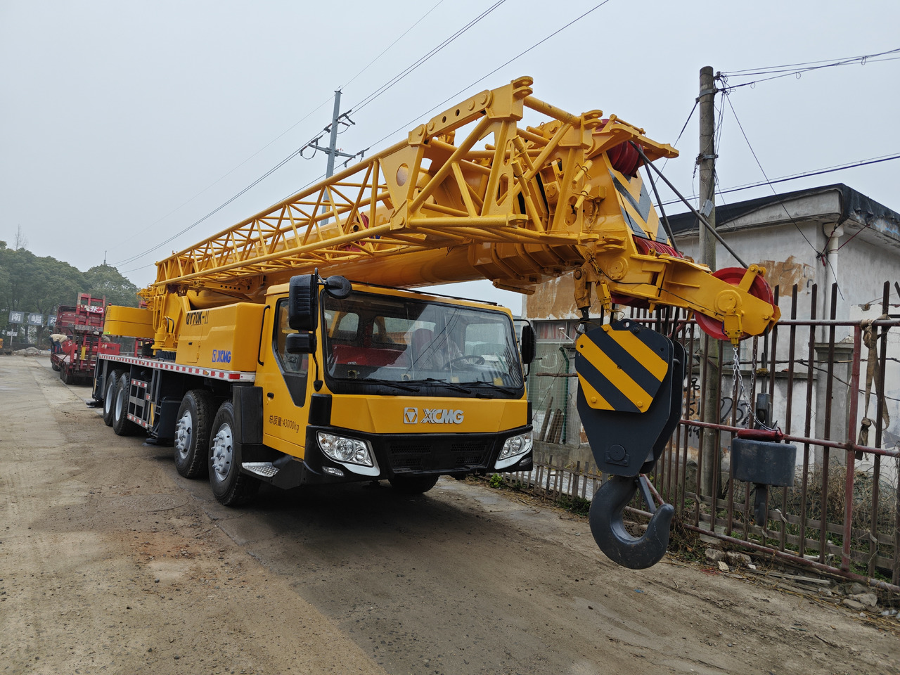 XCMG QY70K 70 used truck crane - موبايل كرين: صورة 5 XCMG QY70K 70 used truck crane - موبايل كرين: صورة 5