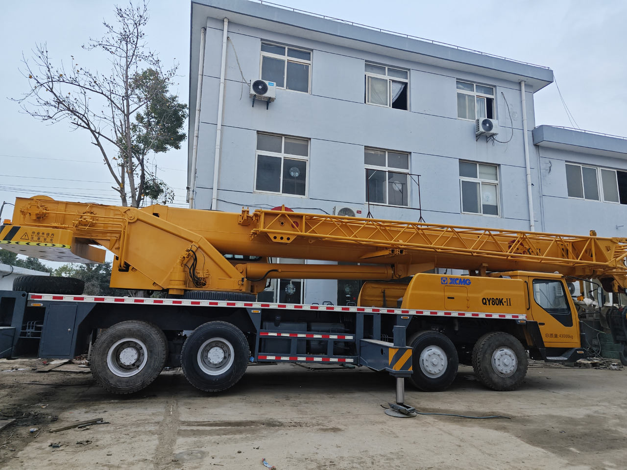 XCMG QY80K 80T TRUCK CRANE - موبايل كرين: صورة 2 XCMG QY80K 80T TRUCK CRANE - موبايل كرين: صورة 2