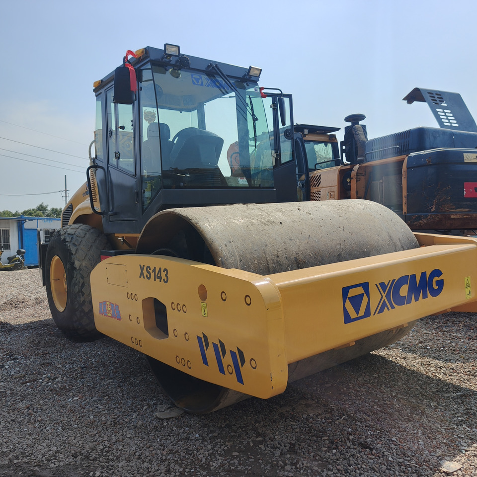 XCMG XS143J - مدحلة ضاغطة: صورة 5 XCMG XS143J - مدحلة ضاغطة: صورة 5