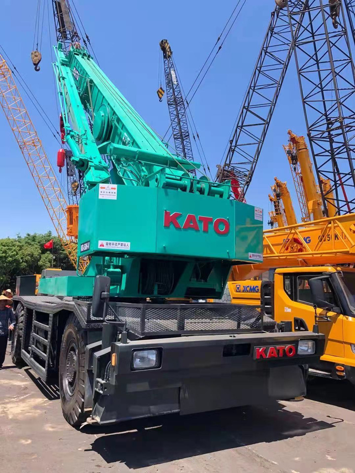 Kato KR-50H-V KR50H 50TON - رافعة الطرق الوعرة: صورة 1 Kato KR-50H-V KR50H 50TON - رافعة الطرق الوعرة: صورة 1