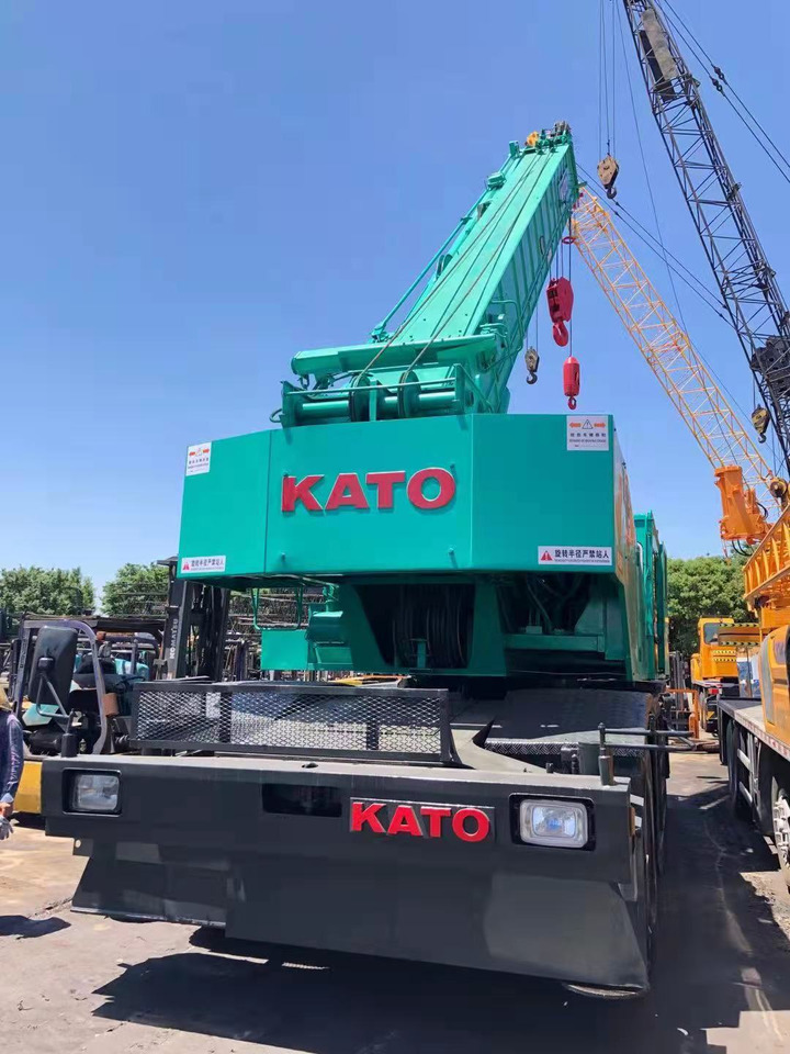 Kato KR-50H-V KR50H 50TON - رافعة الطرق الوعرة: صورة 2 Kato KR-50H-V KR50H 50TON - رافعة الطرق الوعرة: صورة 2