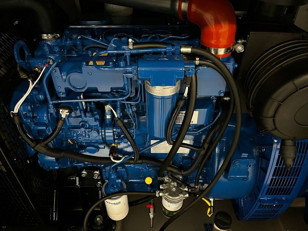 جديدة مجموعة المولدات FG Wilson P110-3 - 110 kVA Genset - DPX-16008: صورة 15