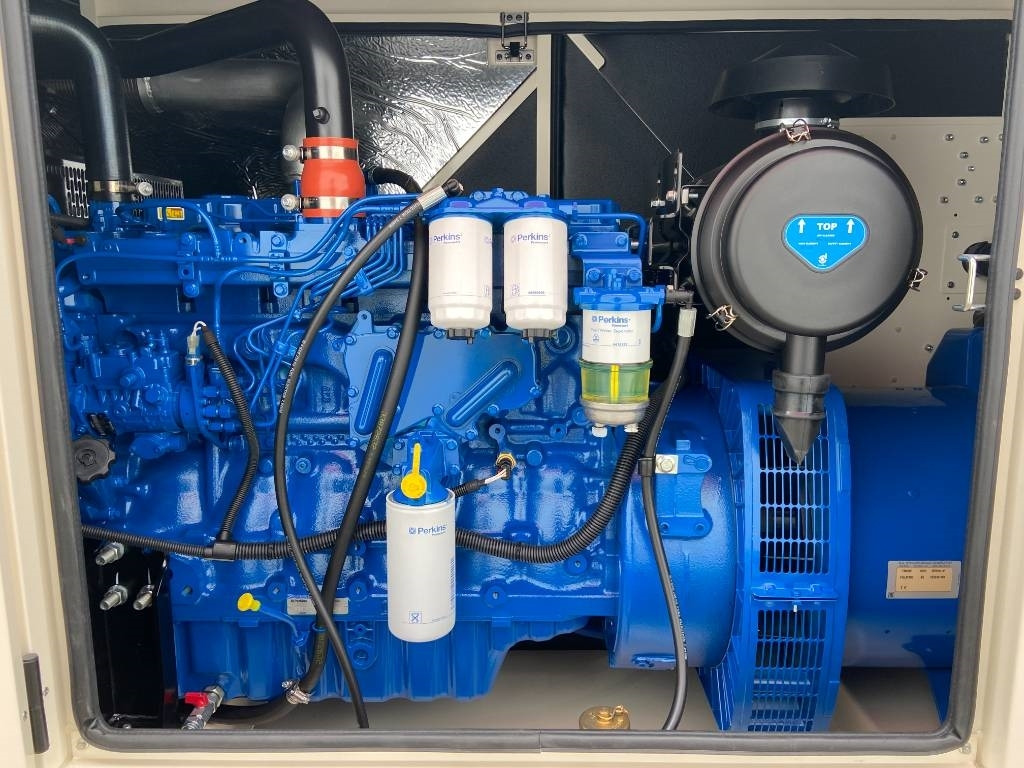 FG Wilson P165-5 - 165 kVA Genset - DPX-16010 - مجموعة المولدات: صورة 4 FG Wilson P165-5 - 165 kVA Genset - DPX-16010 - مجموعة المولدات: صورة 4