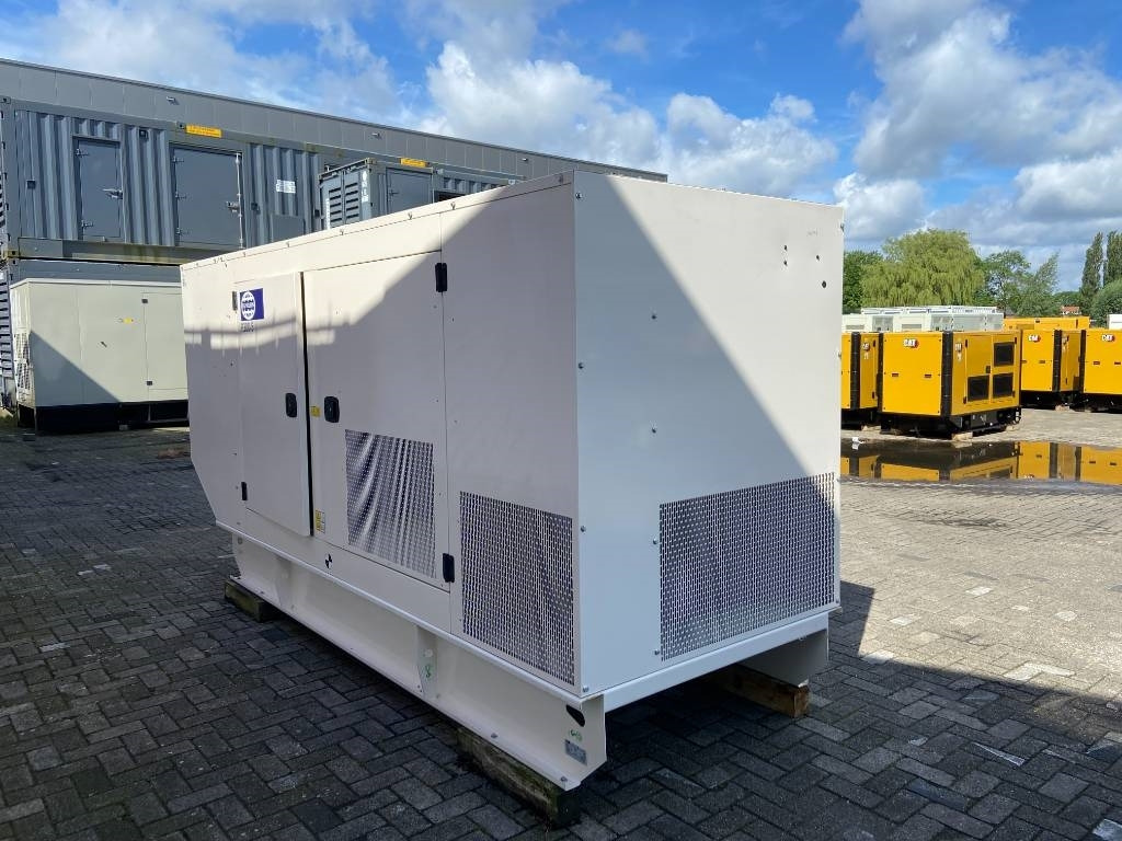 FG Wilson P300-5 - 300 kVA Genset - DPX-16015 - مجموعة المولدات: صورة 2 FG Wilson P300-5 - 300 kVA Genset - DPX-16015 - مجموعة المولدات: صورة 2