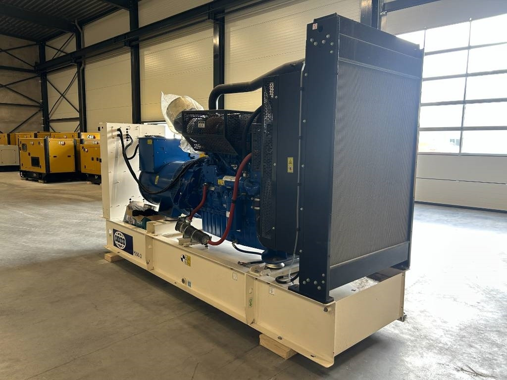 FG Wilson P550-3 - 550 kVA Open Genset - DPX-16020-O - مجموعة المولدات: صورة 3 FG Wilson P550-3 - 550 kVA Open Genset - DPX-16020-O - مجموعة المولدات: صورة 3