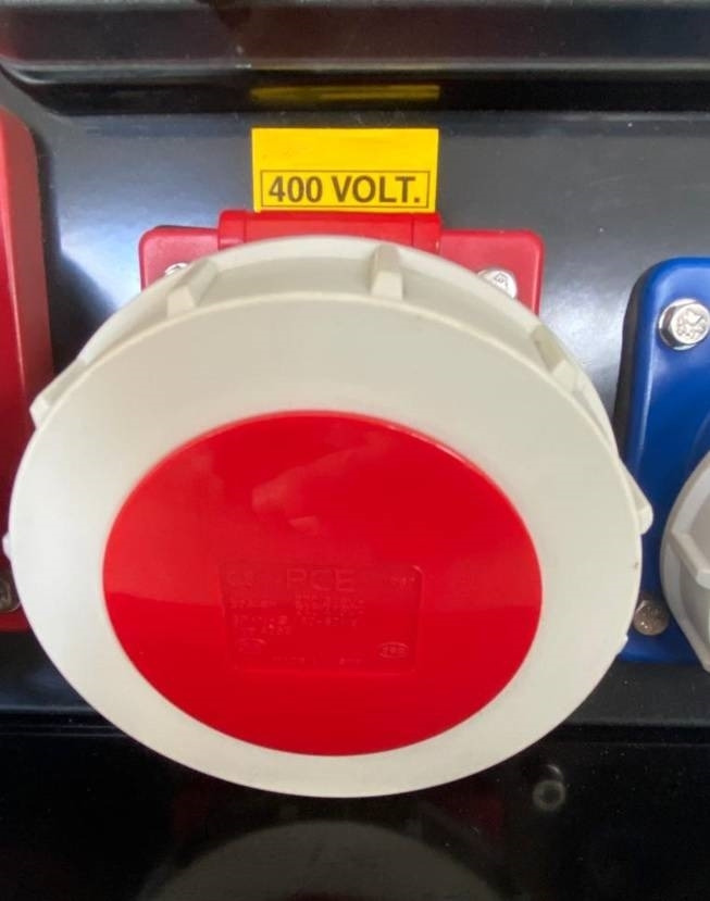Socket Box 30-60 kVA - 63A - 32A - 16A - IPX8 - DP - معدات البناء: صورة 4 Socket Box 30-60 kVA - 63A - 32A - 16A - IPX8 - DP - معدات البناء: صورة 4
