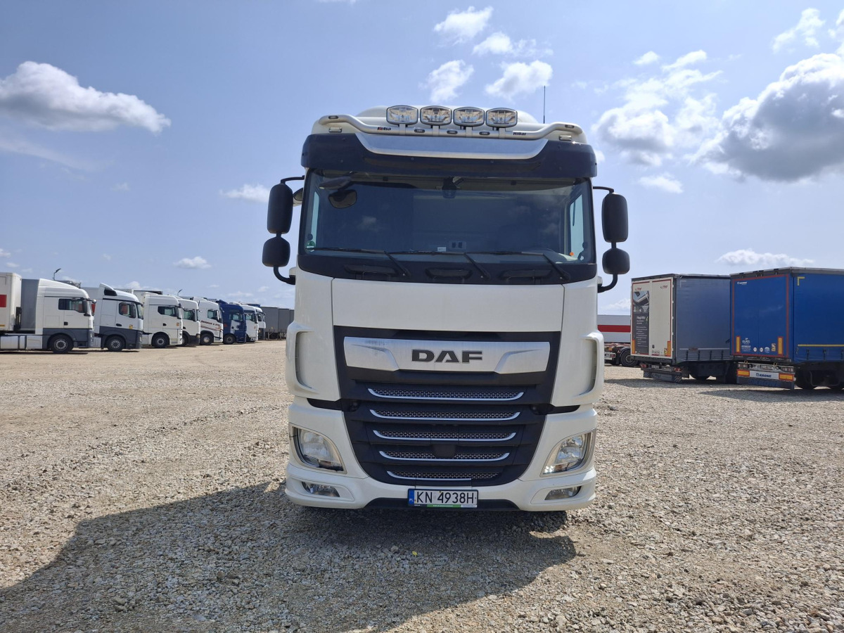 DAF XF 450 FT CIĄGNIK SIODŁOWY - وحدة جر: صورة 3 DAF XF 450 FT CIĄGNIK SIODŁOWY - وحدة جر: صورة 3