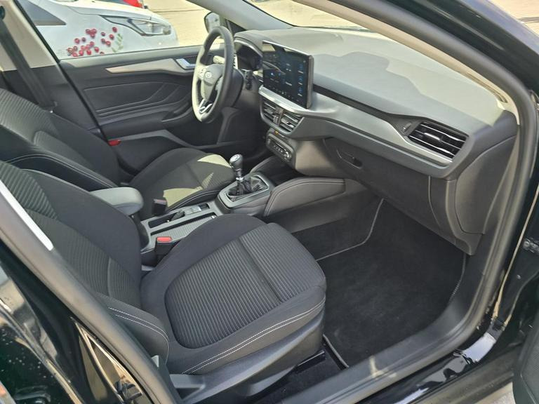 سيارة FORD FOCUS KOMBI: صورة 9