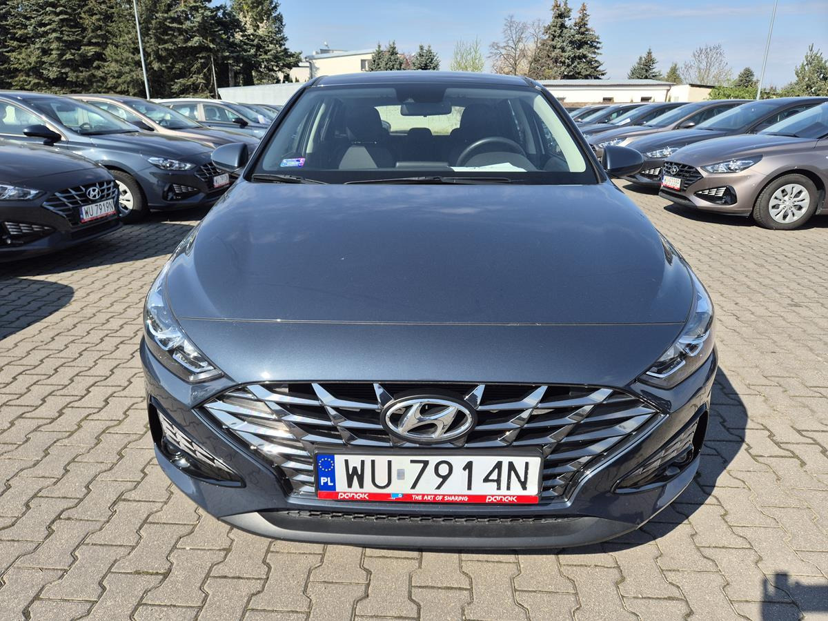 HYUNDAI I30 HATCHBACK - هاتشباك: صورة 3 HYUNDAI I30 HATCHBACK - هاتشباك: صورة 3