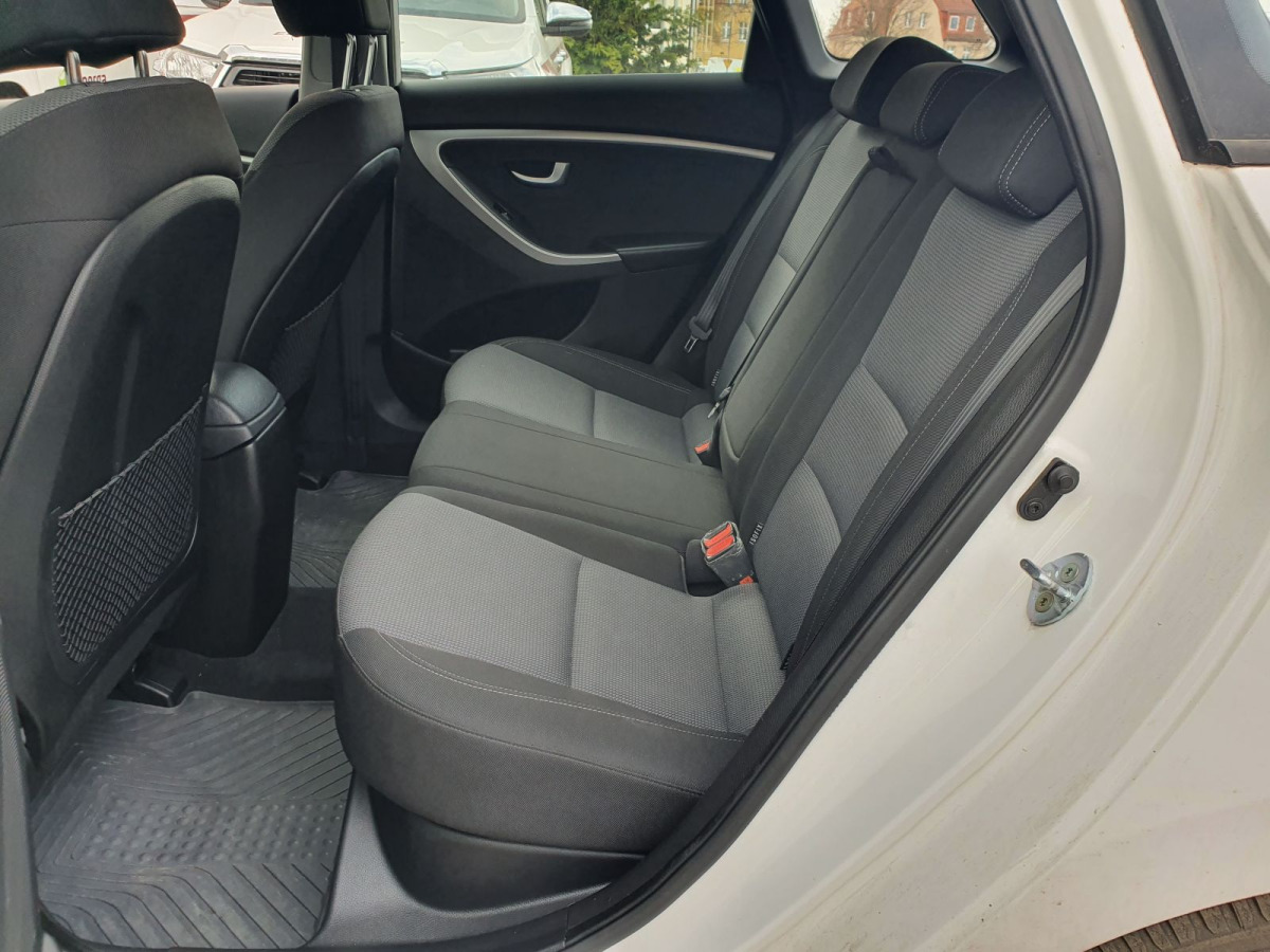HYUNDAI I30 KOMBI - سيارة: صورة 5 HYUNDAI I30 KOMBI - سيارة: صورة 5