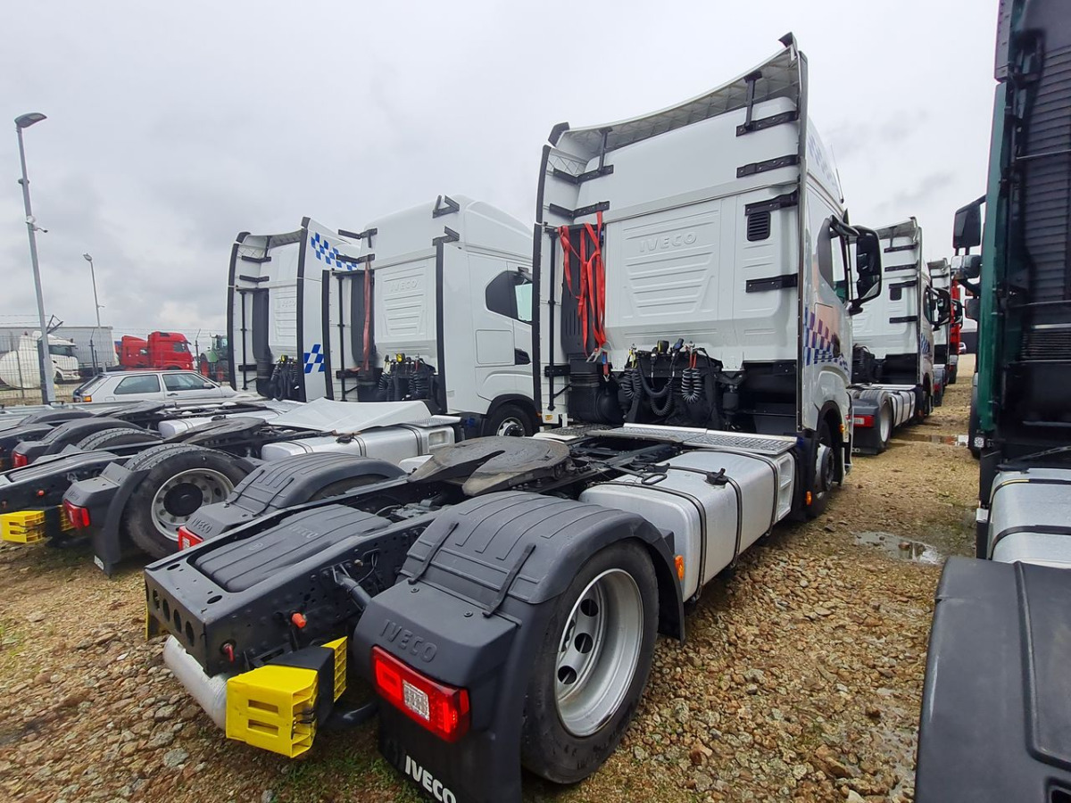 IVECO AS440ST/FP LT CIĄGNIK SIODŁOWY - وحدة جر: صورة 4 IVECO AS440ST/FP LT CIĄGNIK SIODŁOWY - وحدة جر: صورة 4