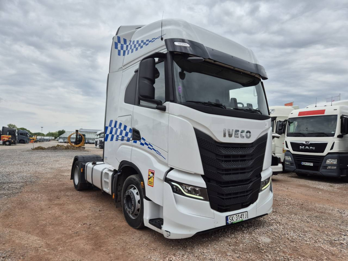 IVECO AS440ST/FP LT CIĄGNIK SIODŁOWY - وحدة جر: صورة 1 IVECO AS440ST/FP LT CIĄGNIK SIODŁOWY - وحدة جر: صورة 1