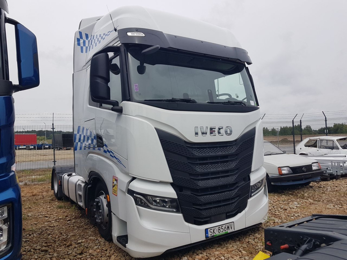 IVECO AS440ST/FP LT CIĄGNIK SIODŁOWY - وحدة جر: صورة 1 IVECO AS440ST/FP LT CIĄGNIK SIODŁOWY - وحدة جر: صورة 1