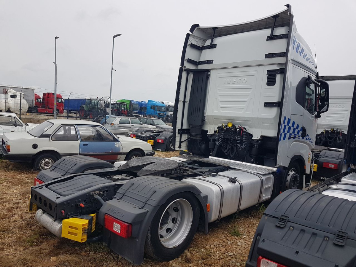 IVECO AS440ST/FP LT CIĄGNIK SIODŁOWY - وحدة جر: صورة 5 IVECO AS440ST/FP LT CIĄGNIK SIODŁOWY - وحدة جر: صورة 5