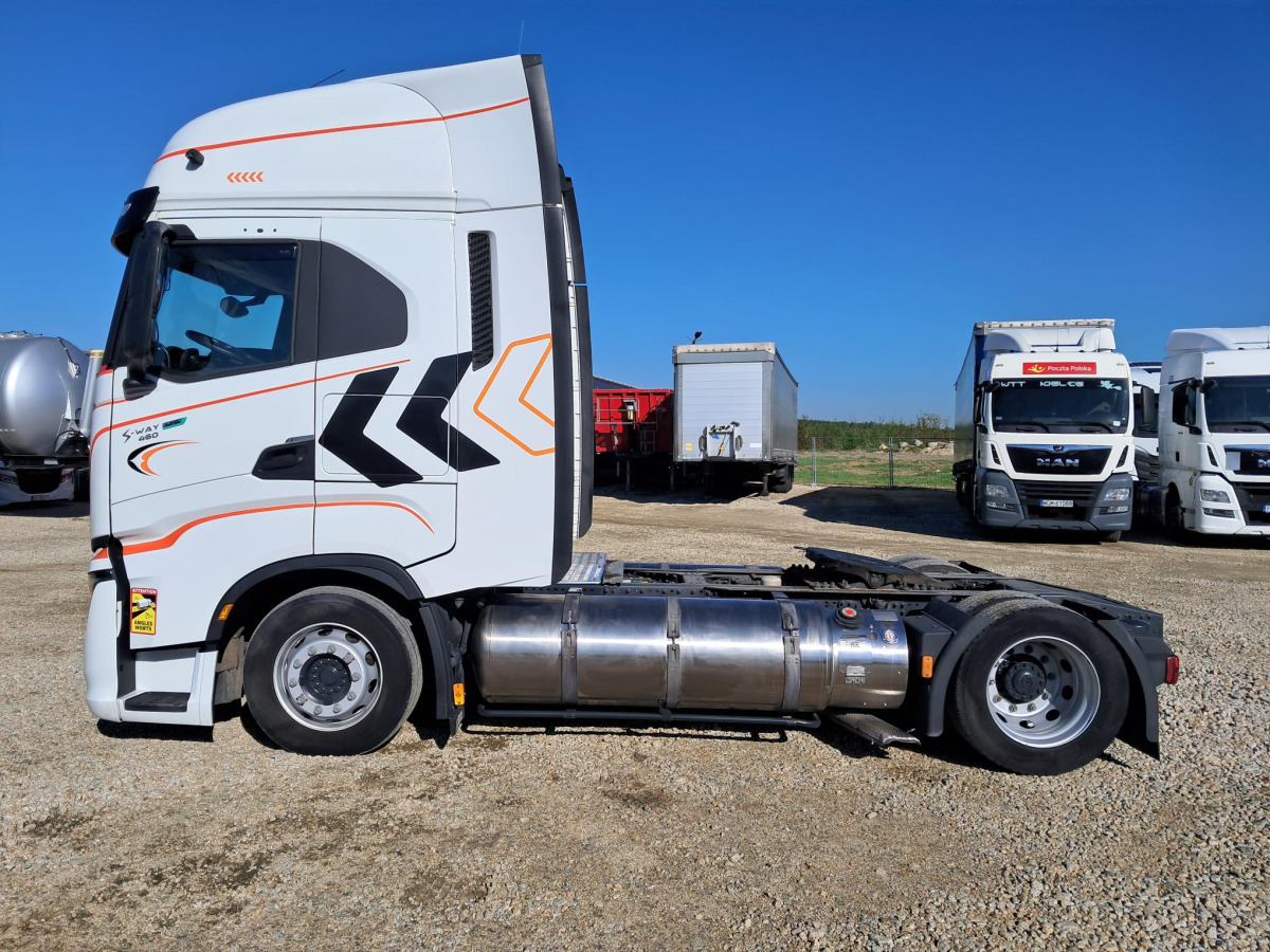 IVECO AS440ST/FP LT LNG CIĄGNIK SIODŁOWY - وحدة جر: صورة 4 IVECO AS440ST/FP LT LNG CIĄGNIK SIODŁOWY - وحدة جر: صورة 4