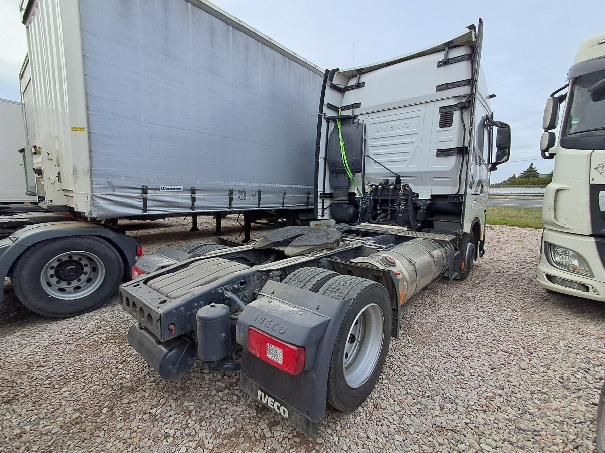 IVECO AS440ST/FP LT LNG CIĄGNIK SIODŁOWY - وحدة جر: صورة 4 IVECO AS440ST/FP LT LNG CIĄGNIK SIODŁOWY - وحدة جر: صورة 4