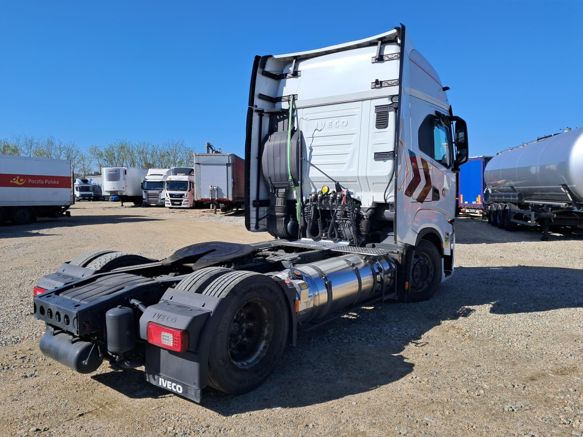IVECO AS440ST/FP LT LNG CIĄGNIK SIODŁOWY - وحدة جر: صورة 5 IVECO AS440ST/FP LT LNG CIĄGNIK SIODŁOWY - وحدة جر: صورة 5