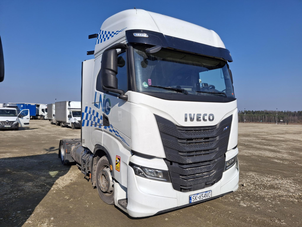 IVECO AS440ST/FP LT LNG CIĄGNIK SIODŁOWY - وحدة جر: صورة 1 IVECO AS440ST/FP LT LNG CIĄGNIK SIODŁOWY - وحدة جر: صورة 1
