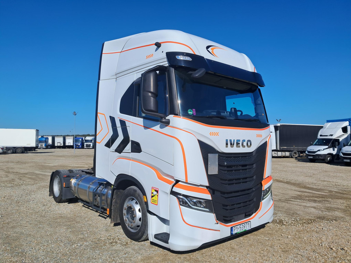 IVECO AS440ST/FP LT LNG CIĄGNIK SIODŁOWY - وحدة جر: صورة 1 IVECO AS440ST/FP LT LNG CIĄGNIK SIODŁOWY - وحدة جر: صورة 1