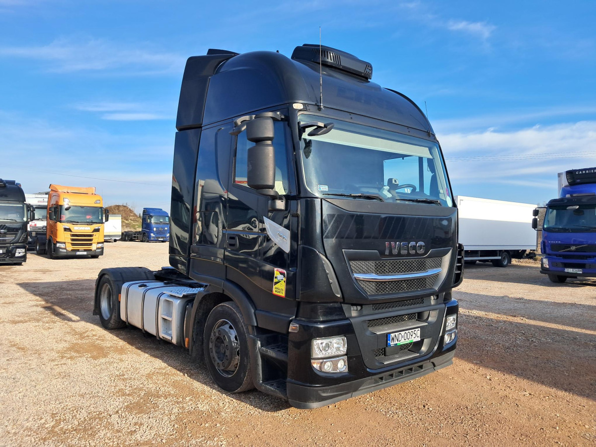 IVECO AS440T/ FP LT CIĄGNIK SIODŁOWY - وحدة جر: صورة 1 IVECO AS440T/ FP LT CIĄGNIK SIODŁOWY - وحدة جر: صورة 1