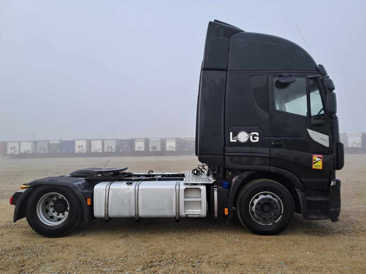 IVECO AS440T/P CIĄGNIK SIODŁOWY - وحدة جر: صورة 4 IVECO AS440T/P CIĄGNIK SIODŁOWY - وحدة جر: صورة 4