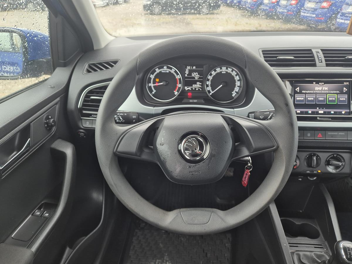 هاتشباك SKODA FABIA HATCHBACK: صورة 11