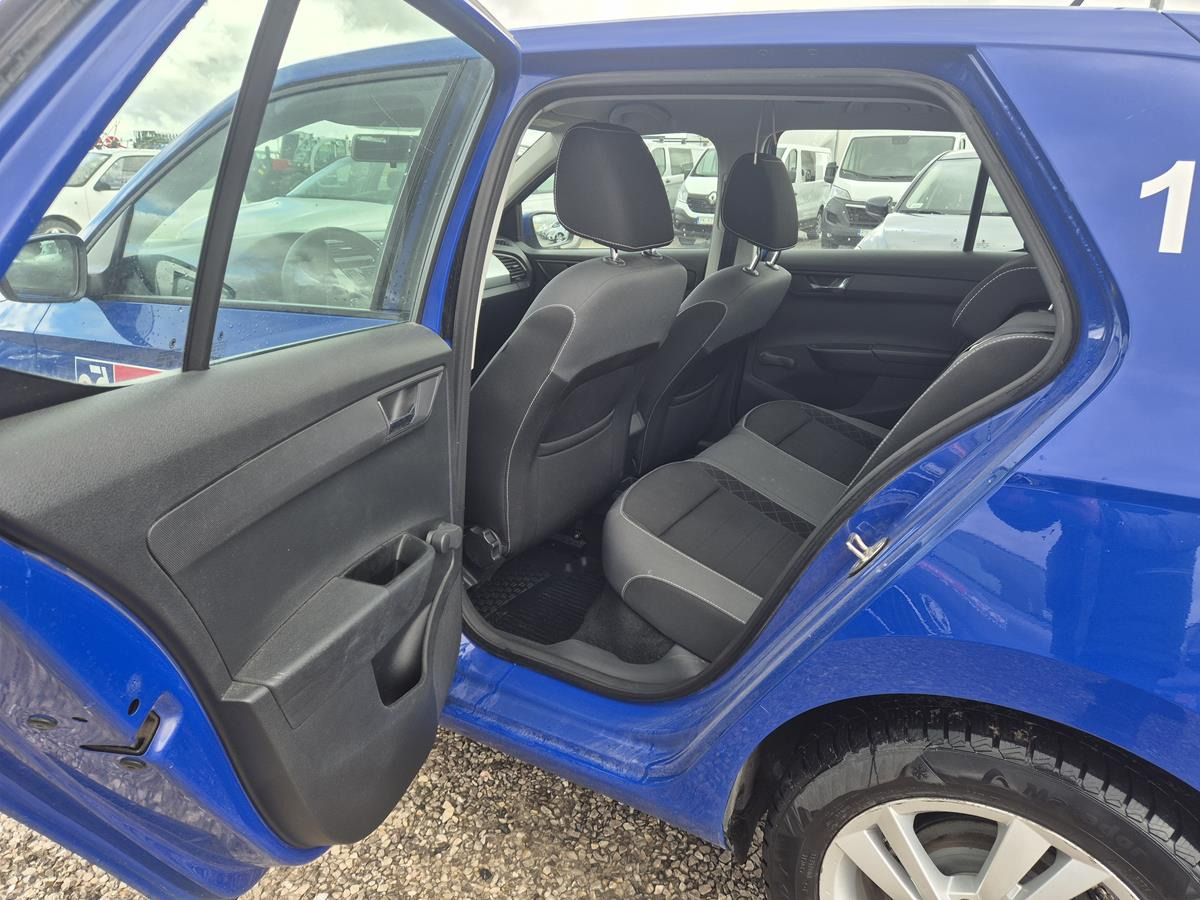 هاتشباك SKODA FABIA HATCHBACK: صورة 11