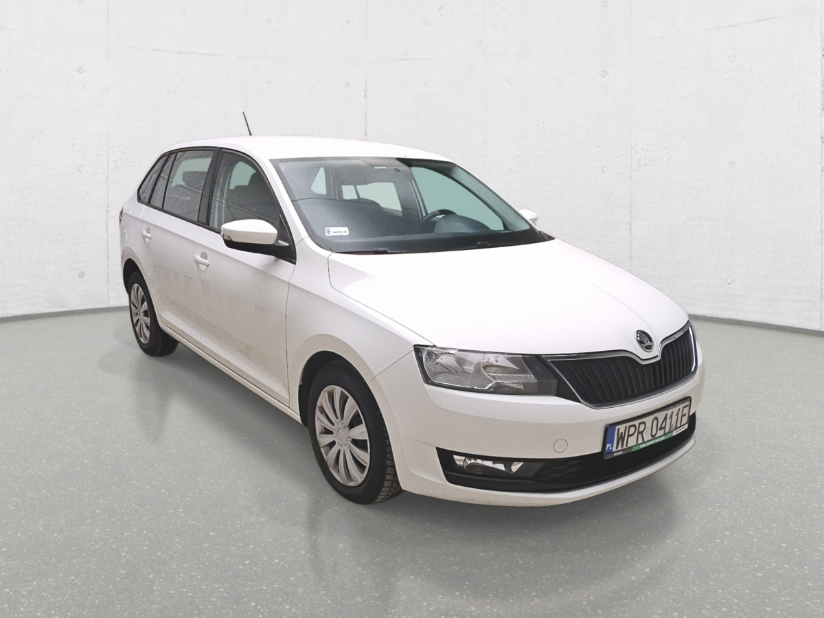 سيارة SKODA RAPID KOMBI: صورة 1