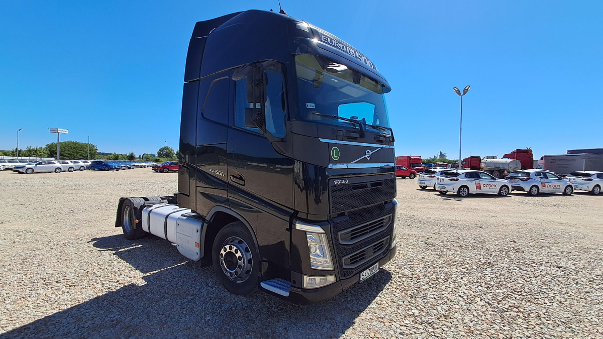 VOLVO FH CIĄGNIK SIODŁOWY - وحدة جر: صورة 1 VOLVO FH CIĄGNIK SIODŁOWY - وحدة جر: صورة 1
