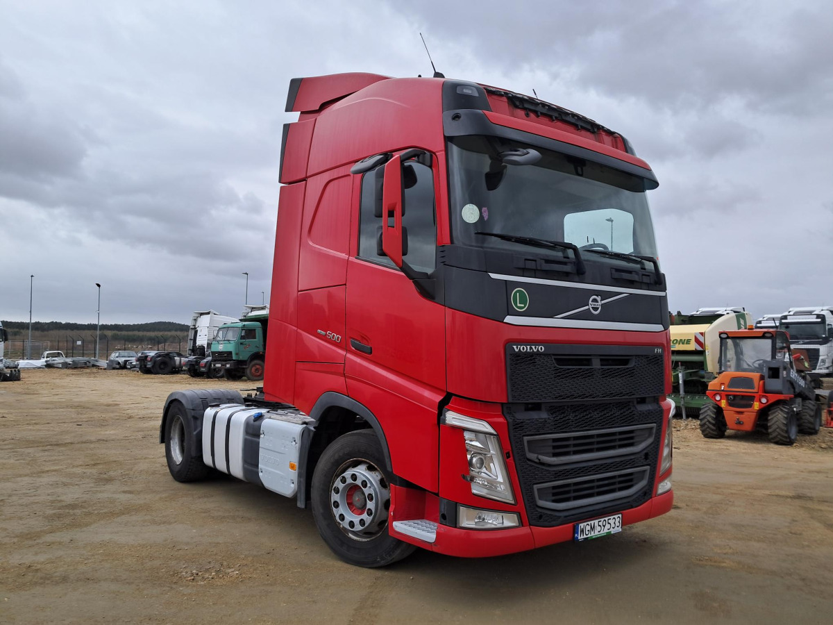 VOLVO FH CIĄGNIK SIODŁOWY - وحدة جر: صورة 1 VOLVO FH CIĄGNIK SIODŁOWY - وحدة جر: صورة 1