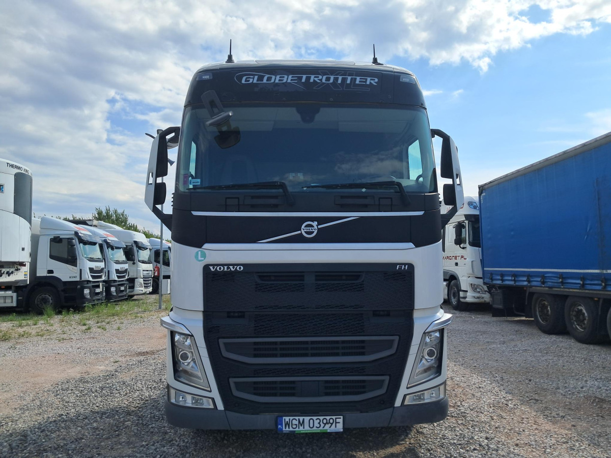 VOLVO FH CIĄGNIK SIODŁOWY - وحدة جر: صورة 3 VOLVO FH CIĄGNIK SIODŁOWY - وحدة جر: صورة 3